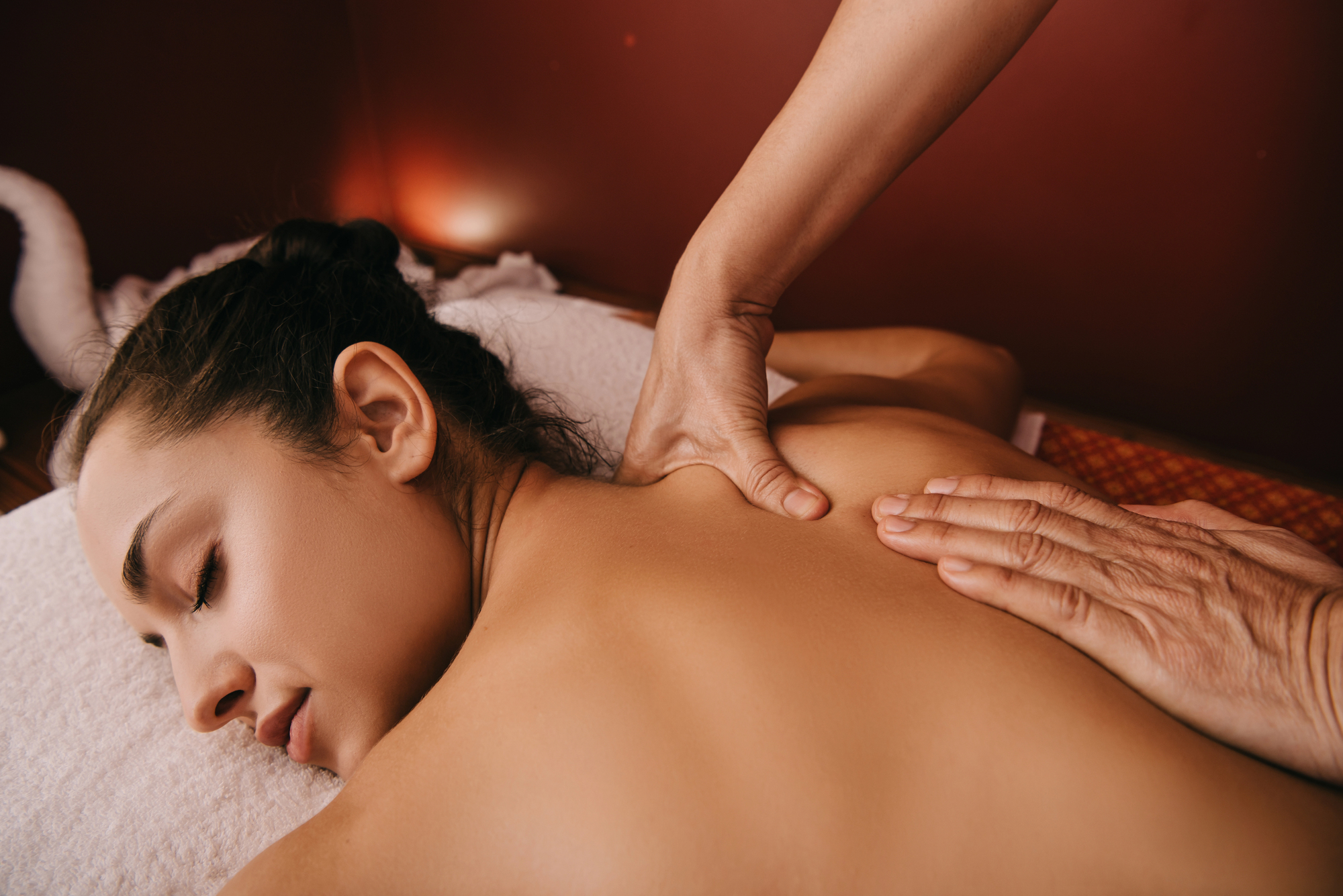How to Book a Traditional Thai Massage in Ipswich